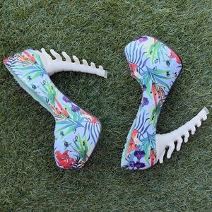 Show Story Bone Spine Heel Pumps Floral Skull Print Size 37 US 6.5–7